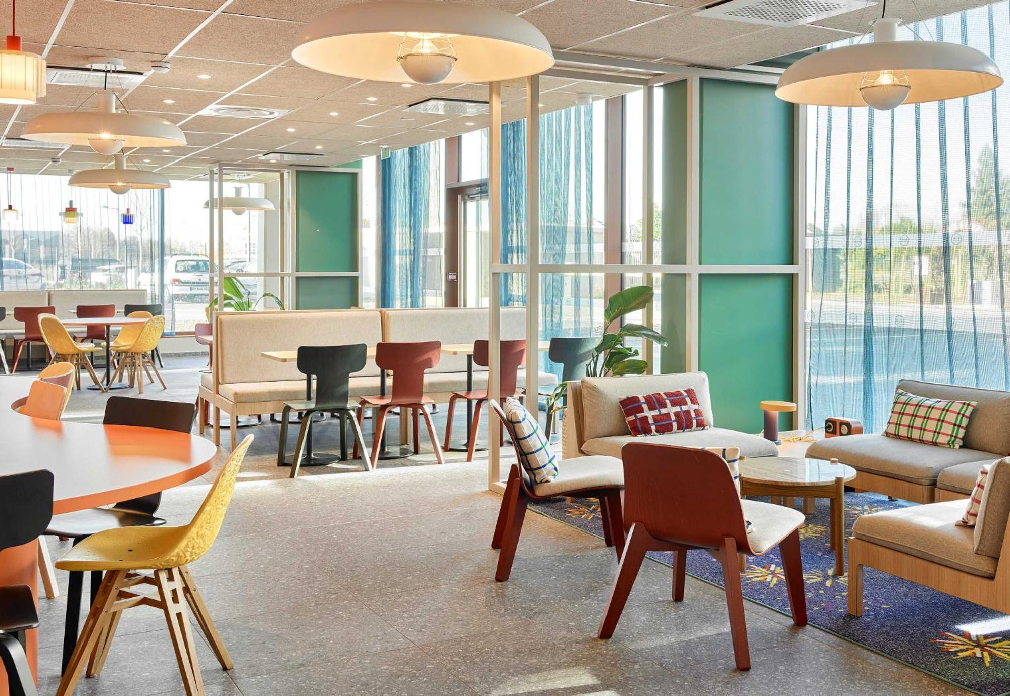 B&B Hotel Marne-La-Vallee Val D'Europe Serris Zewnętrze zdjęcie
